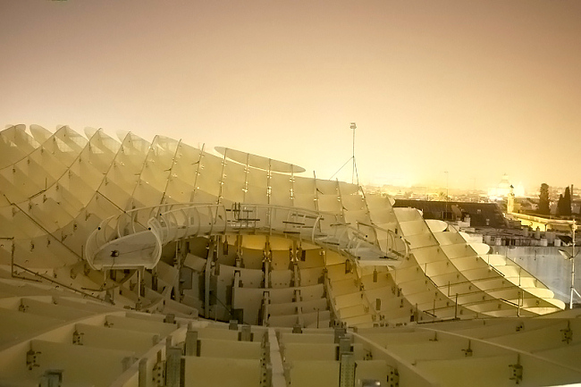 Деревянный гигант Metropol Parasol в Севилье