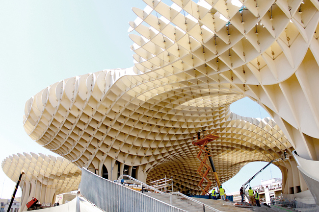 Деревянный гигант Metropol Parasol в Севилье