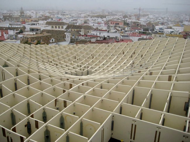 Деревянный гигант Metropol Parasol в Севилье