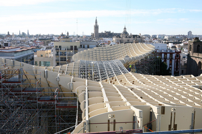 Деревянный гигант Metropol Parasol в Севилье